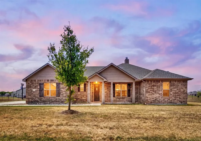 Photo 3 of Single family home for sale at 6335 Brookcrest, Godley, TX 76044 | MLS# 21370613 | Listing updated on 2026-08-28