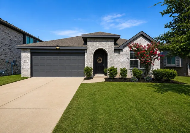 Single family home for sale at 505 Bermuda Ave Ave, Lancaster, TX 75146 | MLS# 21370956
