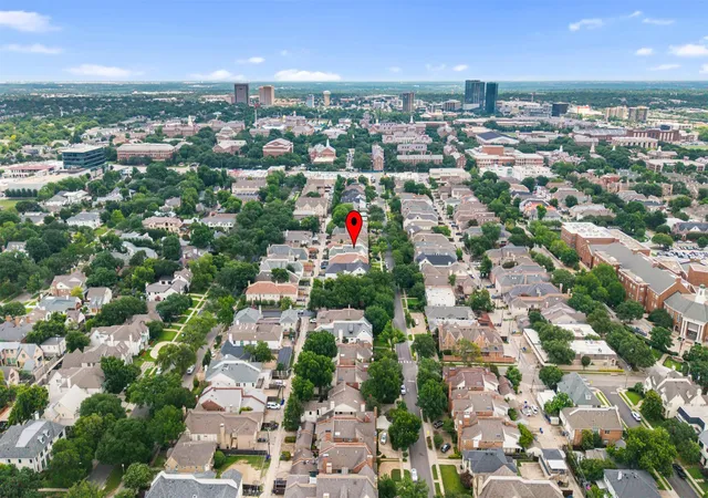 Photo 3 of Single family home for sale at 3526 Asbury St, University Park, TX 75205 | MLS# 21370961 | Listing updated on 2026-08-27