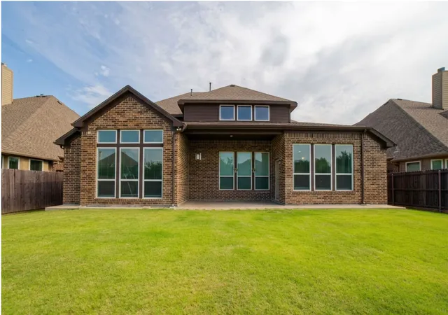 Photo 3 of Single family home for sale at 2609 Hammock Lake Dr, Little Elm, TX 75068 | MLS# 21370987 | Listing updated on 2026-08-28