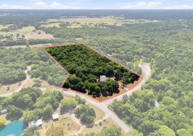 Photo 3 of Manufactured home for sale at 60 County Road 196, Gainesville, TX 76240 | MLS# 21370984 | Listing updated on 2026-08-27