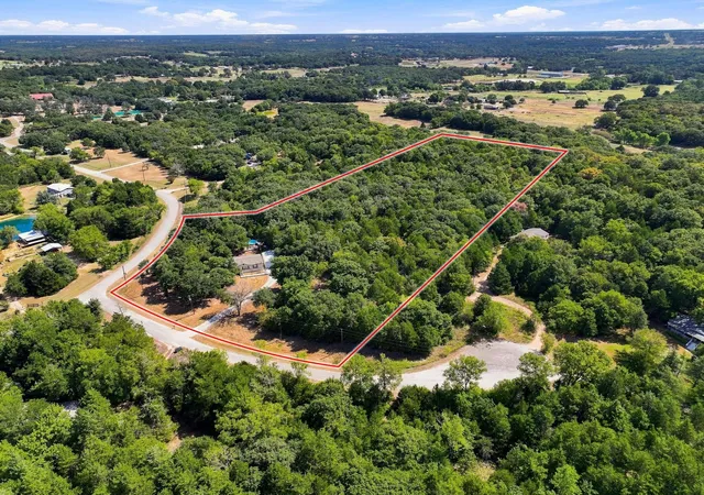 Photo 4 of Manufactured home for sale at 60 County Road 196, Gainesville, TX 76240 | MLS# 21370984 | Listing updated on 2026-08-27