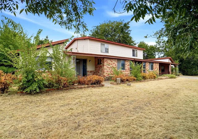 Photo 2 of Single family home for sale at 10920 Fm 730 Hwy, Boyd, TX 76023 | MLS# 21369560 | Listing updated on 2026-08-27