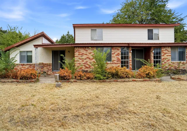 Photo 3 of Single family home for sale at 10920 Fm 730 Hwy, Boyd, TX 76023 | MLS# 21369560 | Listing updated on 2026-08-27