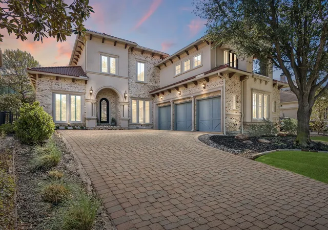 Photo 1 of Single family home for sale at 4739 Byron Cir, Irving, TX 75038 | MLS# 21369469 | Listing updated on 2026-08-30