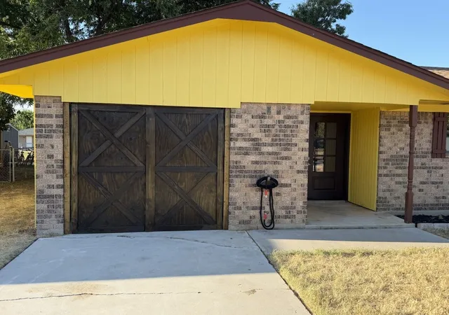 Photo 2 of Single family home for sale at 4403 Westridge Dr, Brownwood, TX 76801 | MLS# 21371008 | Listing updated on 2026-08-28