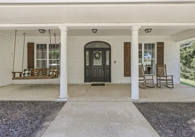 Photo 4 of Single family home for sale at 2055 County Road 1370, Alvord, TX 76225 | MLS# 21371074 | Listing updated on 2026-08-28