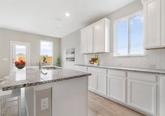 Photo 3 of Single family home for sale at 421 Avian Wy, Godley, TX 76044 | MLS# 21371058 | Listing updated on 2026-08-28