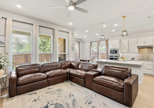 Photo 4 of Single family home for sale at 5839 Heatherwood Loop, Sachse, TX 75048 | MLS# 21368440 | Listing updated on 2026-09-15