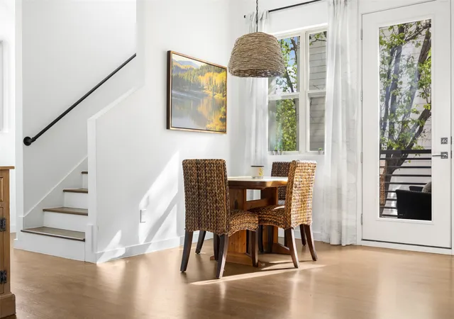 Photo 3 of Condo for sale at 5615 Bryan Pkwy #D, Dallas, TX 75206 | MLS# 21371106 | Listing updated on 2026-08-30