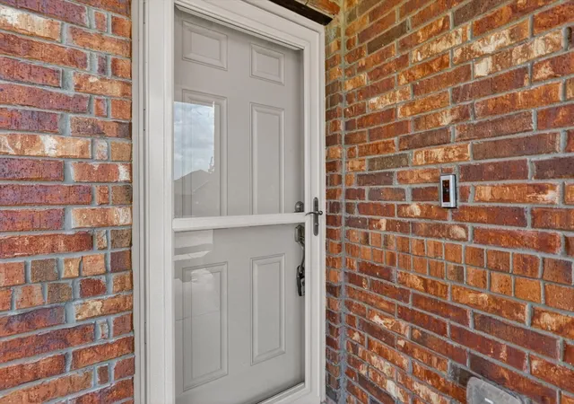 Photo 2 of Single family home for sale at 4027 Bighorn Dr, Heartland, TX 75126 | MLS# 21371166 | Listing updated on 2026-09-26