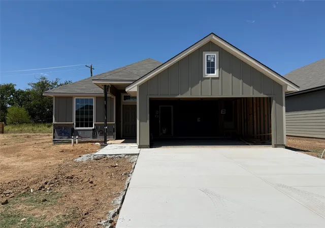 Photo 1 of Single family home for sale at 312 N Fork Ranch Rd, Waco, TX 76705 | MLS# 21371187 | Listing updated on 2026-08-31