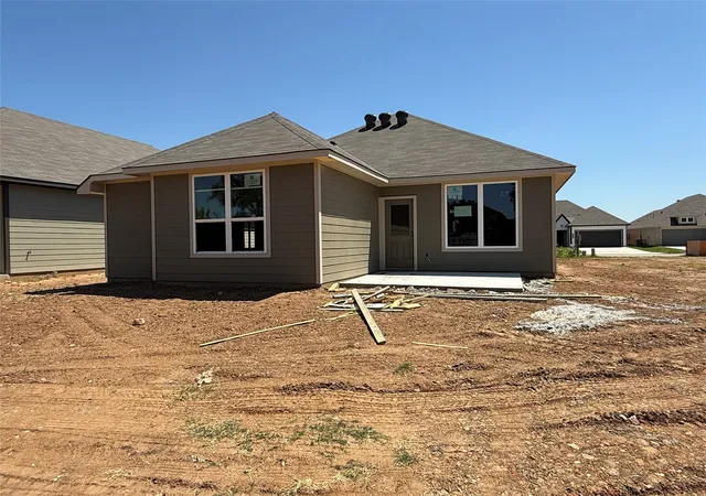 Photo 3 of Single family home for sale at 312 N Fork Ranch Rd, Waco, TX 76705 | MLS# 21371187 | Listing updated on 2026-08-31