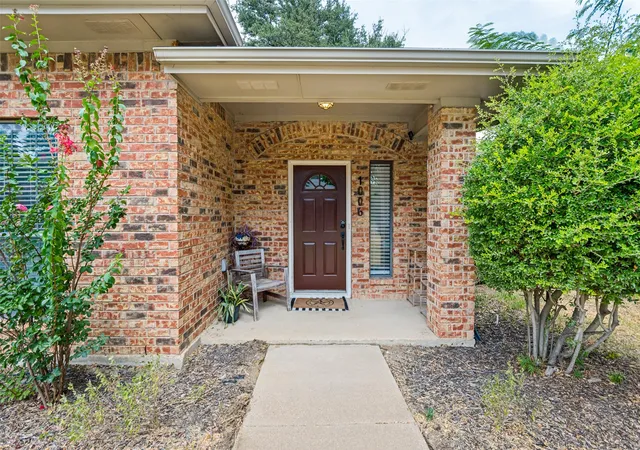 Photo 2 of Single family home for sale at 1006 Ridgeview, Carrollton, TX 75007 | MLS# 21358074 | Listing updated on 2026-08-28