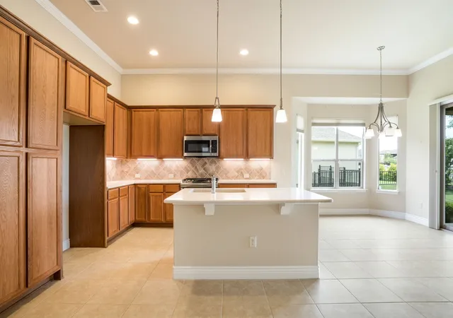 Photo 4 of Single family home for sale at 10224 Lindenwood Trl, Denton, TX 76207 | MLS# 21369751 | Listing updated on 2026-08-28