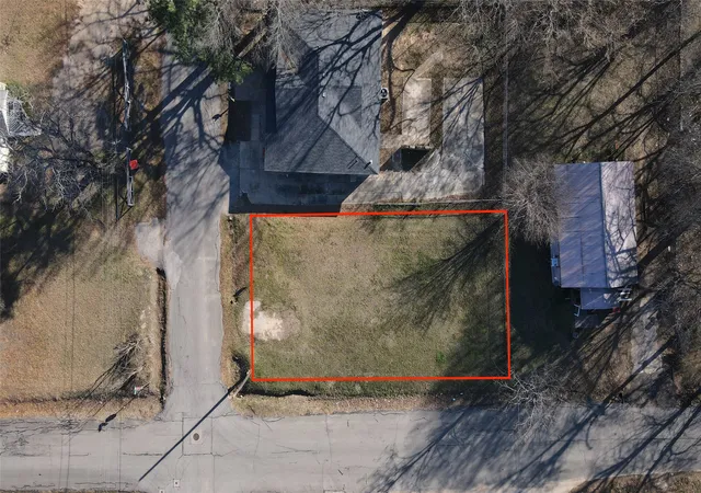 Photo 1 of Land for sale at 1481 Ne 10, Paris, TX 75460 | MLS# 21371316 | Listing updated on 2026-08-28