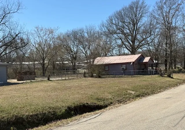 Photo 2 of Land for sale at 1481 Ne 10, Paris, TX 75460 | MLS# 21371316 | Listing updated on 2026-08-28