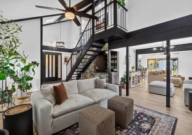 Photo 2 of Single family home for sale at 1513 N Yale Blvd, Richardson, TX 75081 | MLS# 21369115 | Listing updated on 2026-08-28