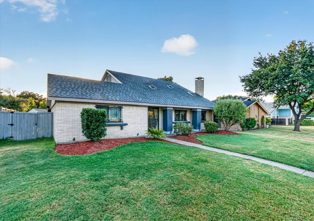 Photo 38 of Single family home for sale at 1513 N Yale Blvd, Richardson, TX 75081 | MLS# 21369115 | Listing updated on 2026-08-28