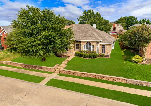 Photo 4 of Sale Pending at 5084 Lakeshore Blvd, The Colony, TX 75056 | MLS# 21369887 | Listing updated on 2026-09-23