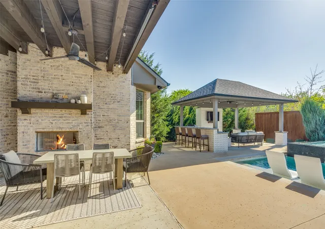 Photo 4 of Single family home for sale at 10215 Blackenhurst Ln, Frisco, TX 75033 | MLS# 21371114 | Listing updated on 2026-08-30