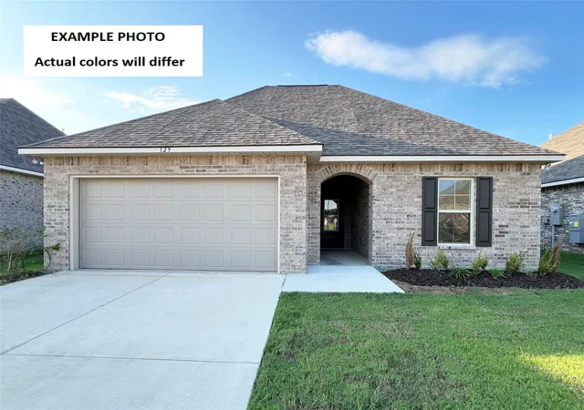 Photo 1 of Single family home for sale at 5061 Falcon Bay Dr, Shreveport, LA 71107 | MLS# 21371370 | Listing updated on 2026-10-01