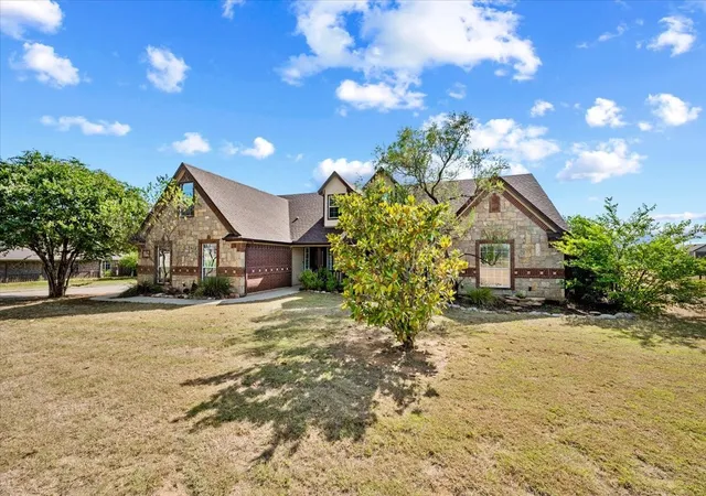 Photo 2 of Single family home for sale at 104 Caballos Ln, Springtown, TX 76082 | MLS# 21371360 | Listing updated on 2026-08-29