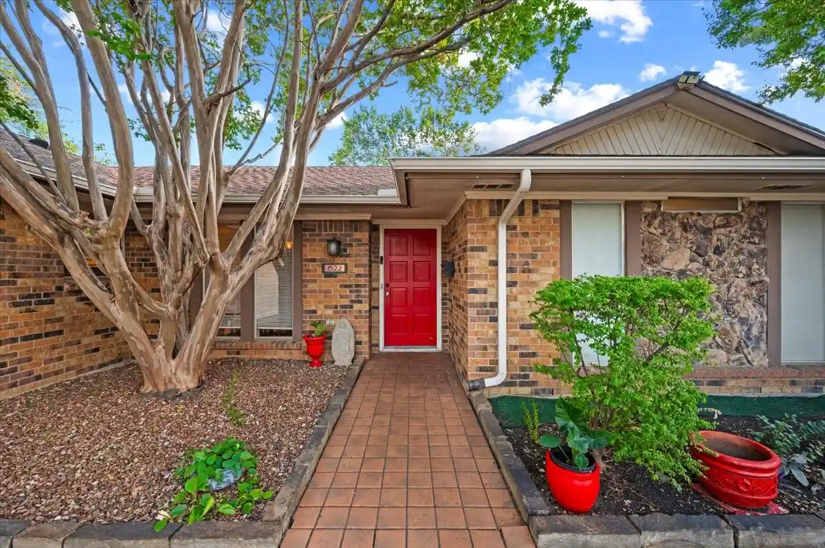 Photo 1 of Single family home for sale at 622 Wilson Ct, Duncanville, TX 75137 | MLS# 21371407 | Listing updated on 2026-10-11