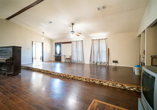 Photo 3 of Single family home for sale at 201 Shiloh Court, Sulphur Springs, TX 75482 | MLS# 21369783 | Listing updated on 2026-09-28