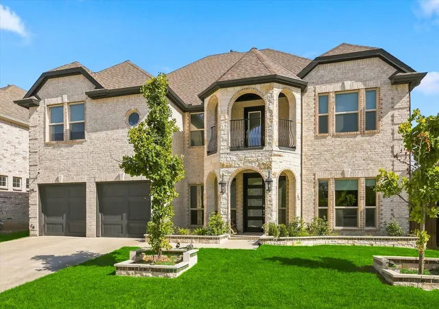 Photo 2 of Single family home for sale at 524 Long Meadow Dr, Haslet, TX 76052 | MLS# 21368027 | Listing updated on 2026-08-28