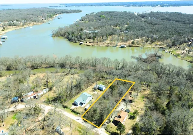 Photo 1 of Land for sale at Tbd Silvey Dr, Hawk Cove, TX 75474 | MLS# 21370652 | Listing updated on 2026-08-28