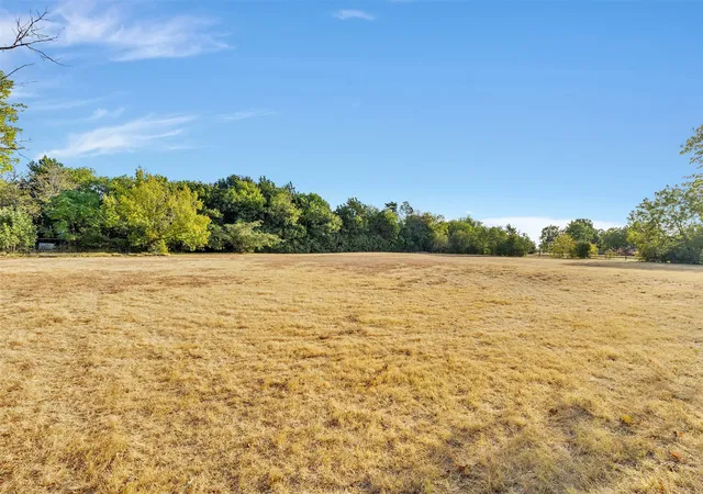 Photo 3 of Land for sale at 501 W Red Bird Ln, Duncanville, TX 75116 | MLS# 21370260 | Listing updated on 2026-09-25