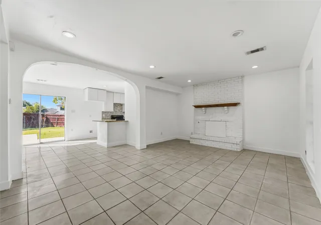 Photo 4 of Single family home for sale at 7326 Boisenberry Ln, Dallas, TX 75249 | MLS# 21362424 | Listing updated on 2026-09-17