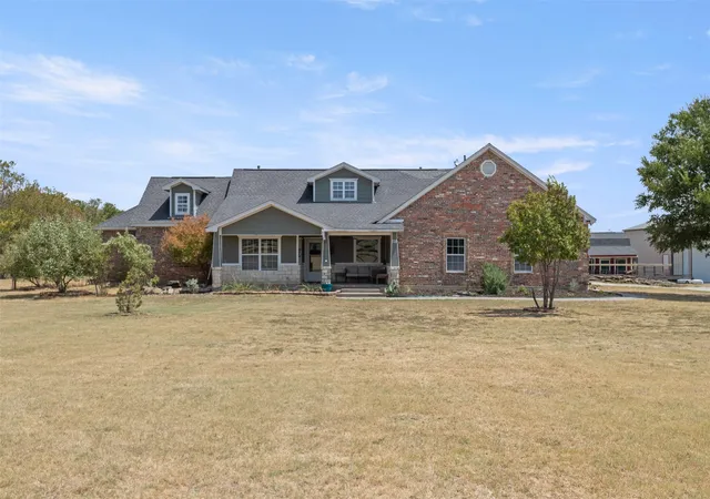 Photo 1 of Single family home for sale at 118 Fm 2450, Krum, TX 76249 | MLS# 21371198 | Listing updated on 2026-08-29