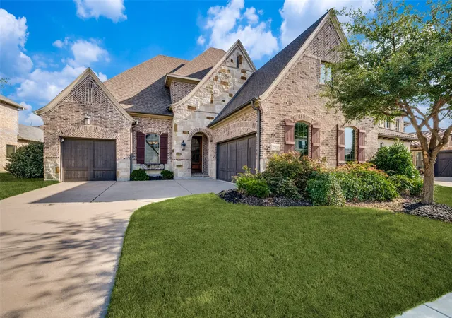 Photo 2 of Single family home for sale at 2817 Links, The Colony, TX 75056 | MLS# 21371333 | Listing updated on 2026-10-08