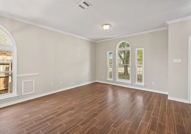 Photo 3 of Sale Pending at 104 Bullava Ct, Crowley, TX 76036 | MLS# 21343613 | Listing updated on 2026-10-07
