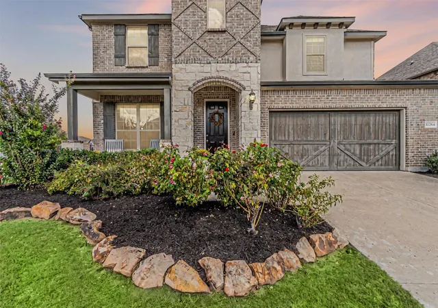 Photo 3 of Single family home for sale at 11264 Geranium Dr, Frisco, TX 75035 | MLS# 21371537 | Listing updated on 2026-08-28