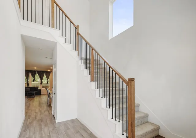 Photo 3 of Single family home for sale at 4539 Hogans Alley Dr, Arlington, TX 76001 | MLS# 21365683 | Listing updated on 2026-08-28