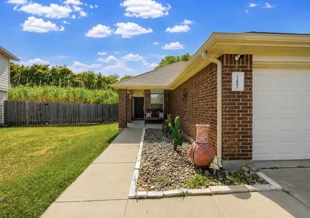 Photo 2 of Single family home for sale at 12802 Kyla Jean Ct, Dallas, TX 75253 | MLS# 21361038 | Listing updated on 2026-08-28
