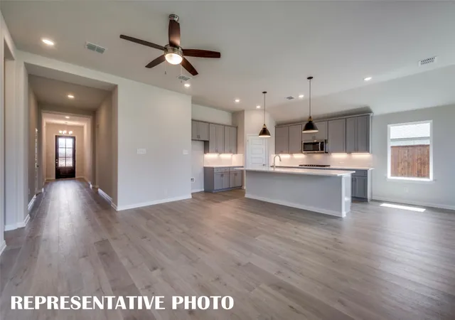 Photo 3 of Single family home for sale at 16436 Thistle Bend Dr, Justin, TX 76247 | MLS# 21371258 | Listing updated on 2026-08-28