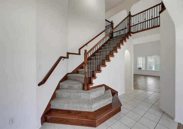 Photo 4 of Single family home for sale at 10224 Paintbrush Dr, Fort Worth, TX 76244 | MLS# 21368504 | Listing updated on 2026-08-28