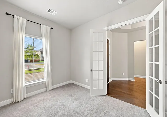 Photo 4 of Single family home for sale at 4409 Dandelion Ln, Midlothian, TX 76065 | MLS# 21367443 | Listing updated on 2026-08-28