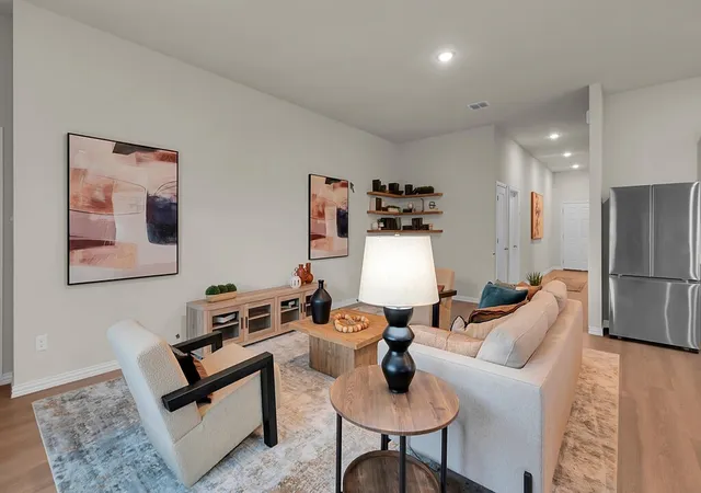 Photo 4 of Single family home for sale at 11437 Themis Ct, Lorena, TX 76655 | MLS# 21369562 | Listing updated on 2026-08-31