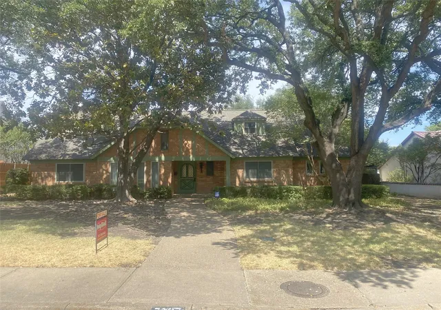 Photo 1 of Sale Pending at 7127 Chipperton Dr, Dallas, TX 75225 | MLS# 21371620 | Listing updated on 2026-08-30