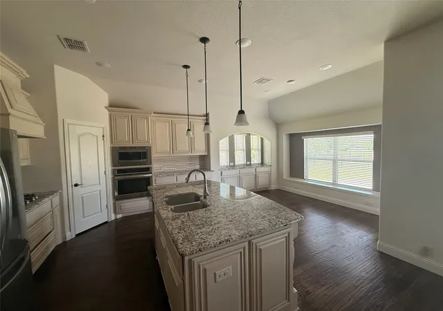Photo 3 of Single family home for sale at 1079 Canterbury Ln, Forney, TX 75126 | MLS# 21371615 | Listing updated on 2026-09-30