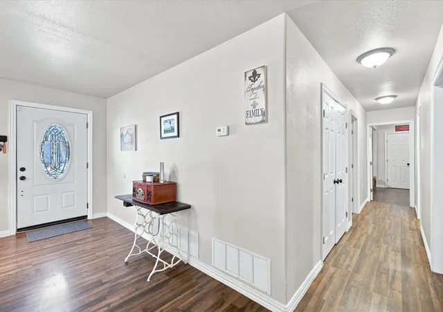 Photo 3 of Single family home for sale at 408 Inwood Rd, Azle, TX 76020 | MLS# 21371649 | Listing updated on 2026-08-28