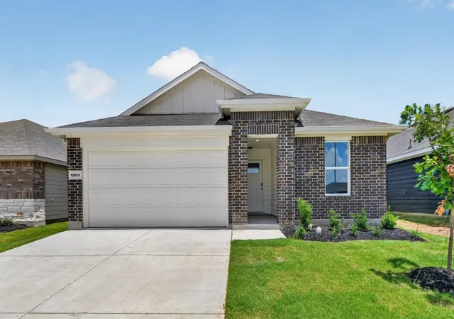 Photo 1 of Single family home for sale at 119 Mach Wy, Mineral Wells, TX 76067 | MLS# 21371337 | Listing updated on 2026-09-18