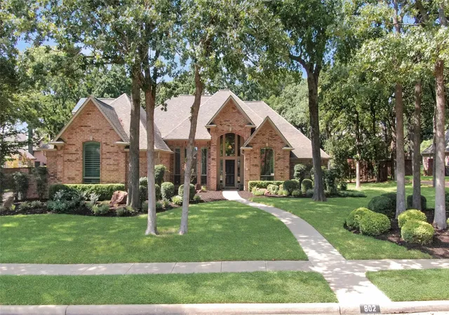 Photo 1 of Sale Pending at 802 Brazos Dr, Southlake, TX 76092 | MLS# 21368547 | Listing updated on 2026-08-30