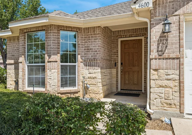 Photo 3 of Single family home for sale at 4600 Wheatland Dr, Fort Worth, TX 76179 | MLS# 21366247 | Listing updated on 2026-08-28