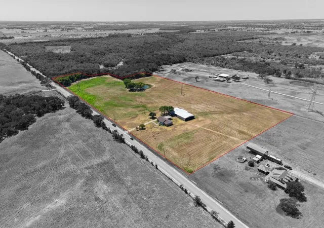 Photo 2 of Single family home for sale at 7140 County Rd 146, Kaufman, TX 75142 | MLS# 21371712 | Listing updated on 2026-08-28
